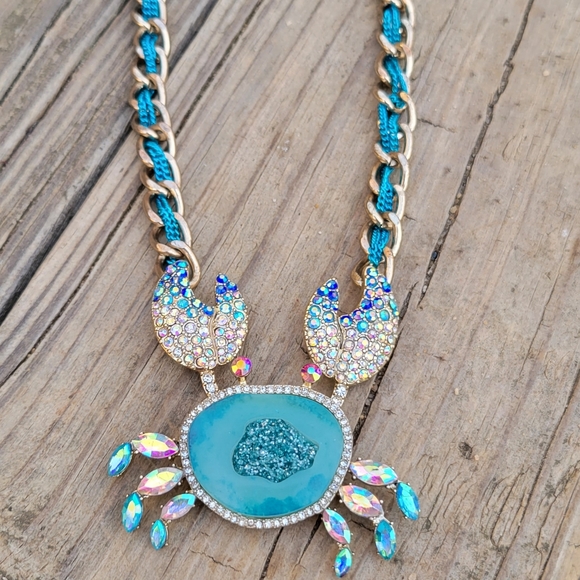 RARE Betsey Johnson Crab Necklace 🦀 - Picture 6 of 9